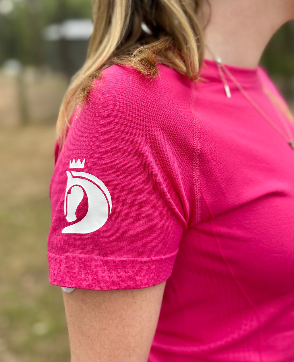 Short Sleeved Riding T-shirt: Pink